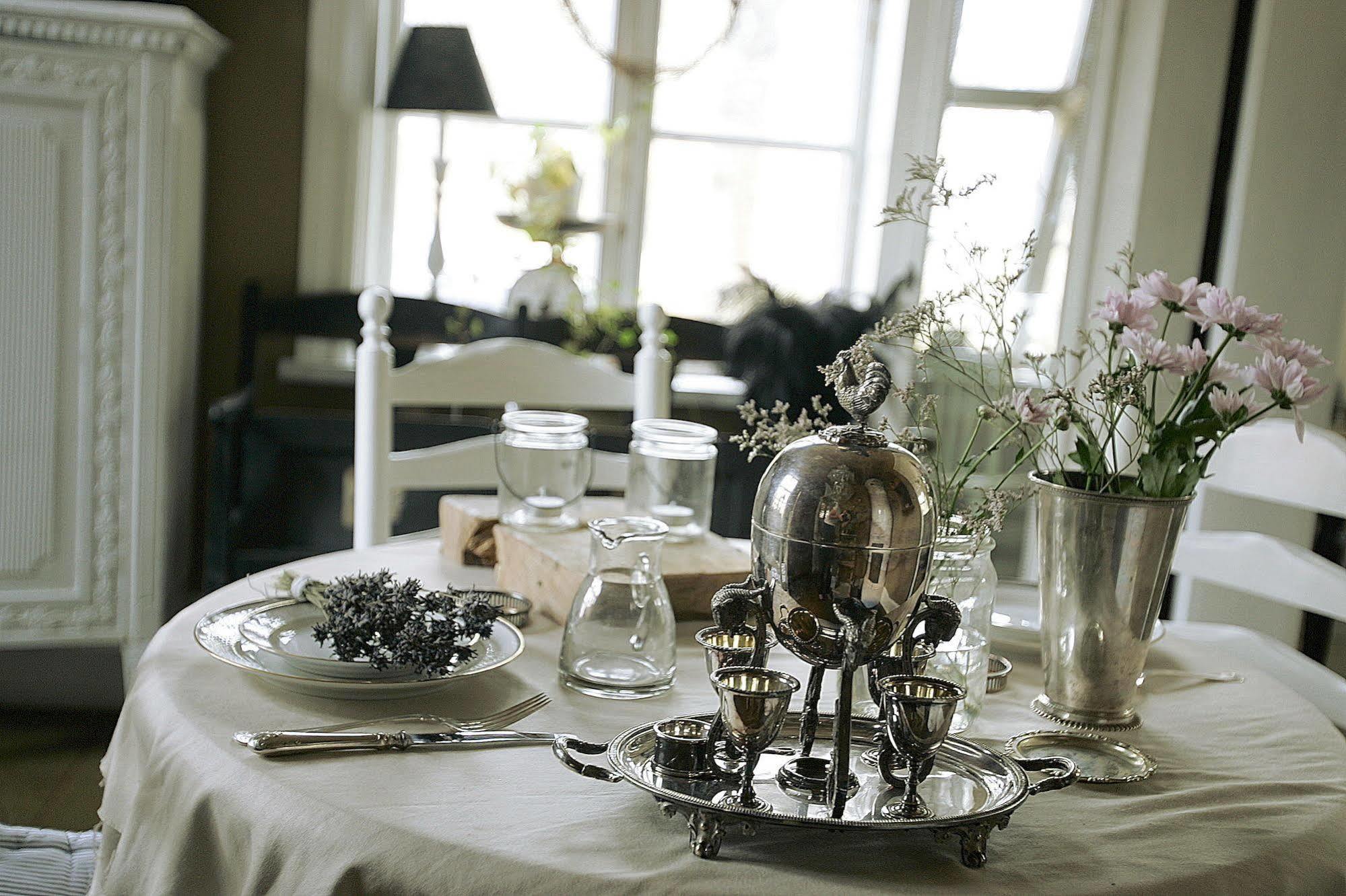 Bed and Breakfast Aeppelgarden à Mariestad Extérieur photo